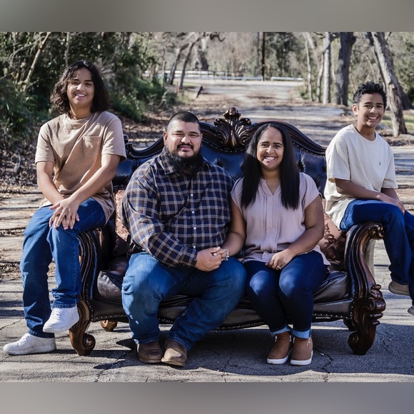 Hi 👋🏾 - Picture 1 of 1